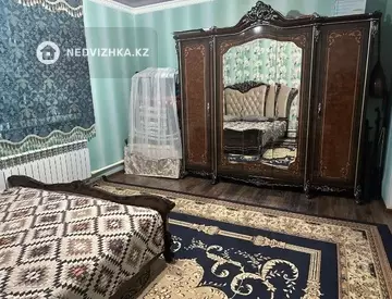 4-комнатный дом, 0.9 соток, 160 м²