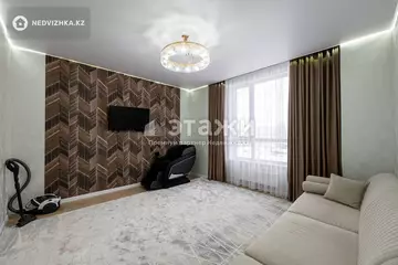 4-комнатная квартира, этаж 5 из 18, 110 м²