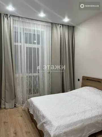2-комнатная квартира, этаж 8 из 9, 40 м²
