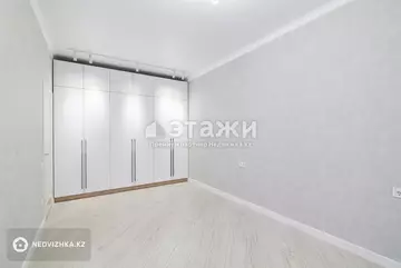 2-комнатная квартира, этаж 4 из 12, 50 м²