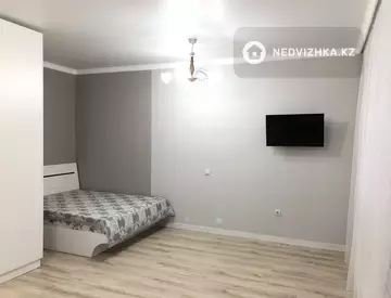 1-комнатная квартира, этаж 4 из 11, 38 м²