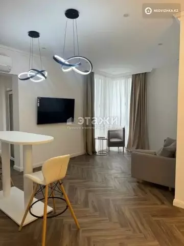 3-комнатная квартира, этаж 19 из 20, 83 м²