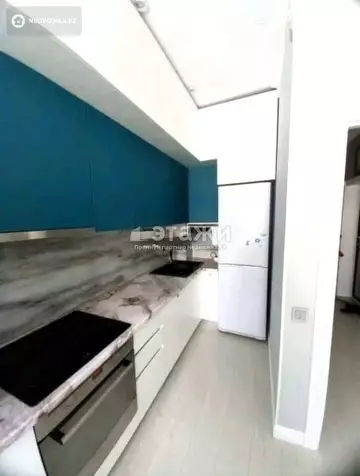 3-комнатная квартира, этаж 8 из 10, 80 м²