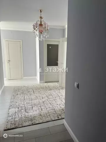 3-комнатная квартира, этаж 6 из 19, 82 м²
