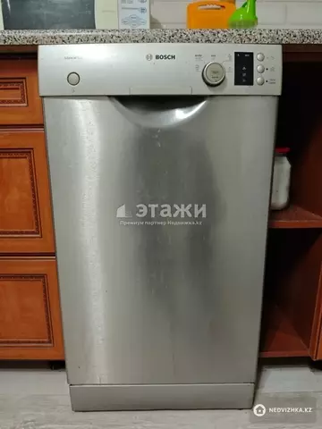 3-комнатная квартира, этаж 2 из 10, 76 м²