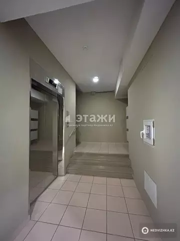 5-комнатная квартира, этаж 5 из 8, 260 м²