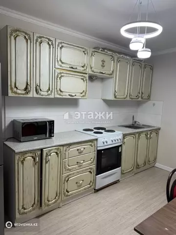 2-комнатная квартира, этаж 6 из 10, 60 м²