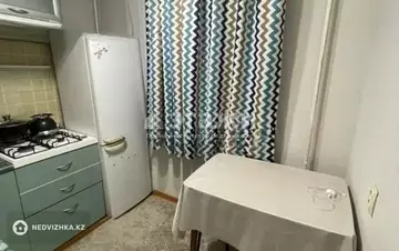 1-комнатная квартира, этаж 4 из 5, 33 м²