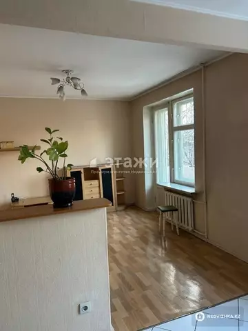 2-комнатная квартира, этаж 2 из 4, 55 м²