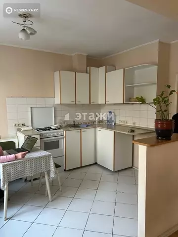 2-комнатная квартира, этаж 2 из 4, 55 м²