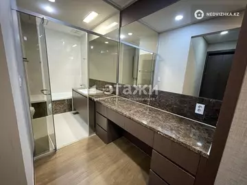 2-комнатная квартира, этаж 13 из 34, 70 м²