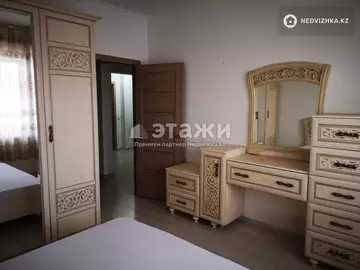 2-комнатная квартира, этаж 8 из 12, 72 м²