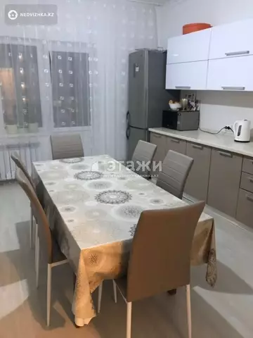 2-комнатная квартира, этаж 8 из 12, 72 м²