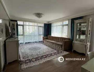 4-комнатная квартира, этаж 3 из 21, 155 м²