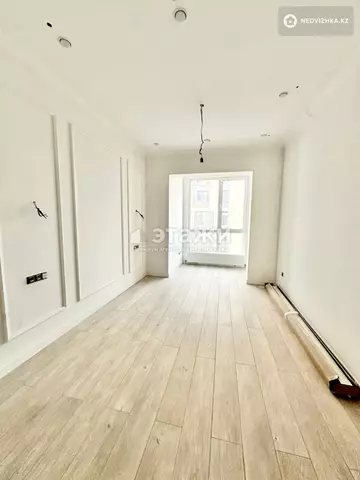 2-комнатная квартира, этаж 17 из 20, 82 м²