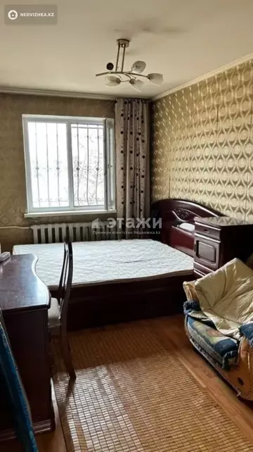3-комнатная квартира, этаж 4 из 4, 56 м²