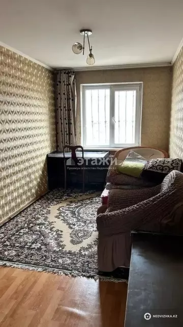 3-комнатная квартира, этаж 4 из 4, 56 м²