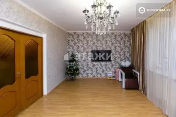 3-комнатная квартира, этаж 8 из 18, 84 м²