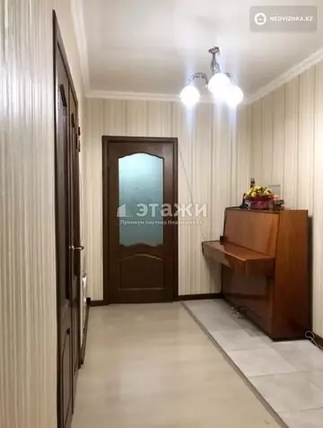3-комнатная квартира, этаж 10 из 13, 82 м²