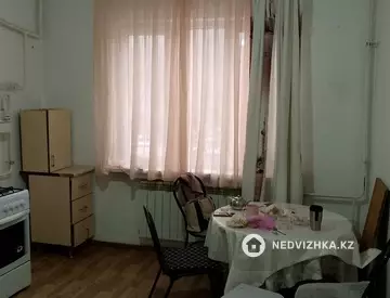 3-комнатная квартира, этаж 1 из 9, 90 м², на длительный срок