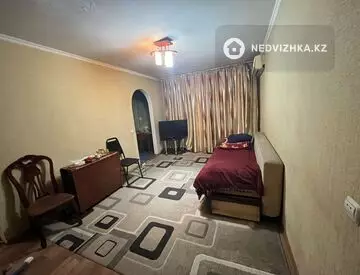 3-комнатная квартира, этаж 3 из 5, 69 м², на длительный срок