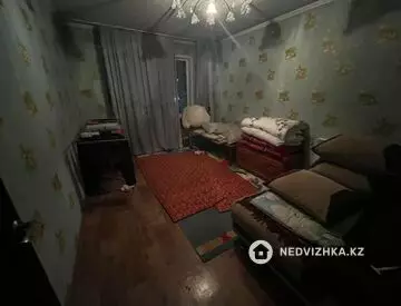 3-комнатная квартира, этаж 3 из 5, 69 м², на длительный срок