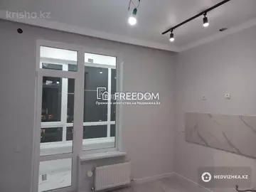 2-комнатная квартира, этаж 12 из 17, 42 м²