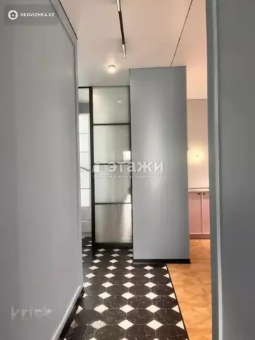 70 м², 3-комнатная квартира, этаж 4 из 12, 70 м², изображение - 0