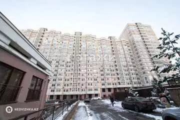 3-комнатная квартира, этаж 5 из 18, 69 м²