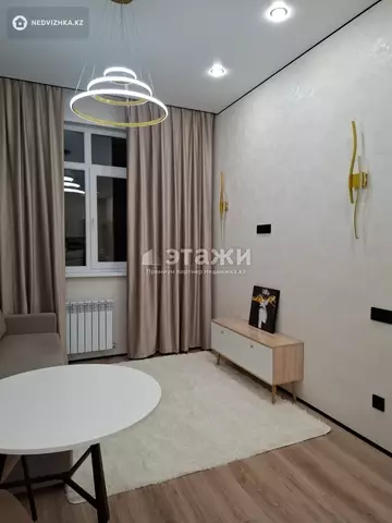 2-комнатная квартира, этаж 10 из 15, 40 м²