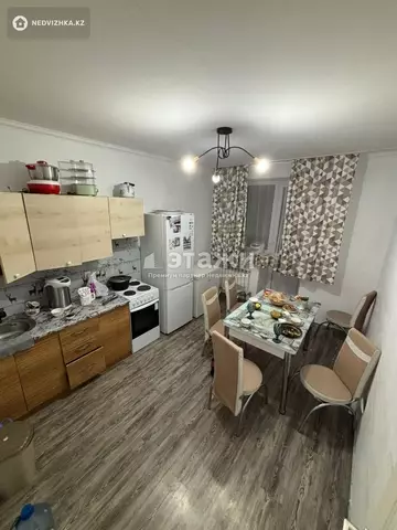 2-комнатная квартира, этаж 8 из 9, 56 м²