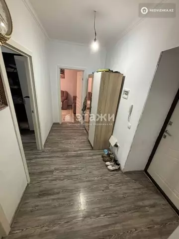 2-комнатная квартира, этаж 8 из 9, 56 м²