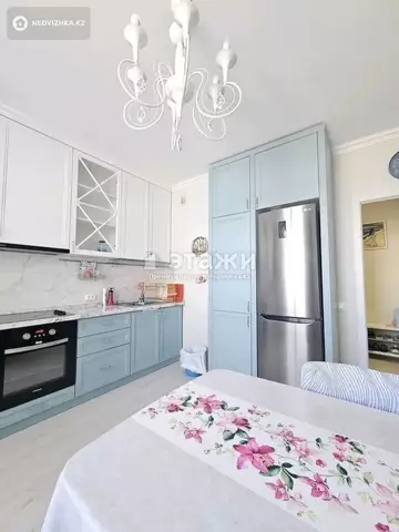 3-комнатная квартира, этаж 3 из 8, 87 м²