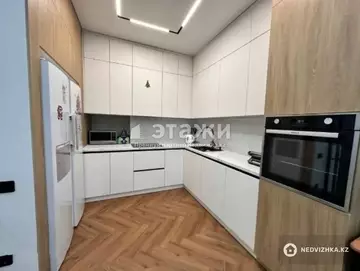 3-комнатная квартира, этаж 8 из 18, 103 м²