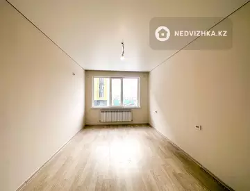 1-комнатная квартира, этаж 2 из 10, 44 м²