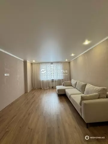 2-комнатная квартира, этаж 4 из 9, 72 м²