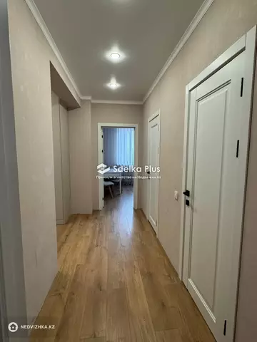 2-комнатная квартира, этаж 4 из 9, 72 м²