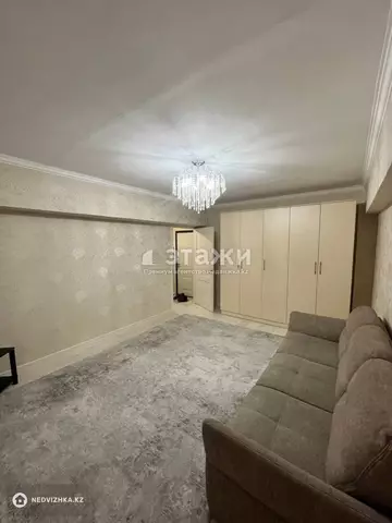 1-комнатная квартира, этаж 5 из 5, 37 м²