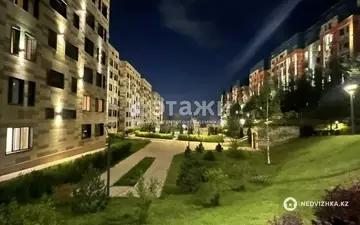 3-комнатная квартира, этаж 2 из 6, 77 м², на длительный срок
