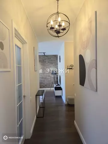 3-комнатная квартира, этаж 4 из 9, 89 м²