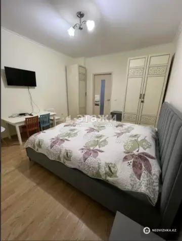 2-комнатная квартира, этаж 13 из 18, 69 м²