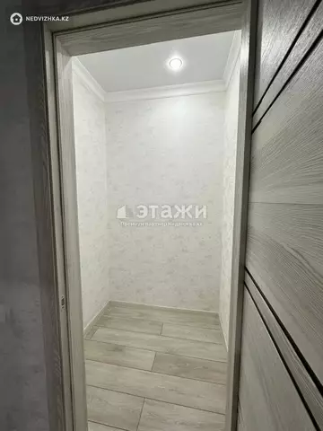 2-комнатная квартира, этаж 12 из 12, 60 м²