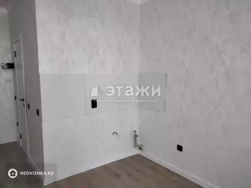 1-комнатная квартира, этаж 3 из 10, 23 м²
