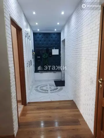 4-комнатная квартира, этаж 8 из 12, 122 м²