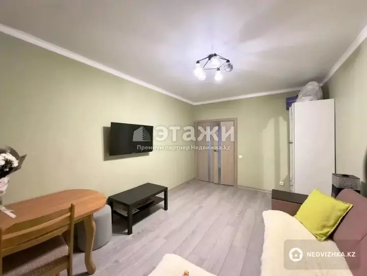 42 м², 1-комнатная квартира, этаж 9 из 9, 42 м², изображение - 1