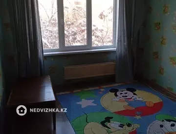 3-комнатная квартира, этаж 3 из 5, 67 м², на длительный срок