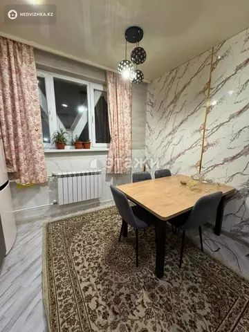 3-комнатная квартира, этаж 1 из 8, 75 м²