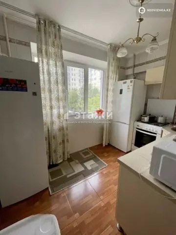 2-комнатная квартира, этаж 3 из 5, 52 м²