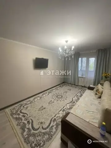 2-комнатная квартира, этаж 2 из 5, 42 м²