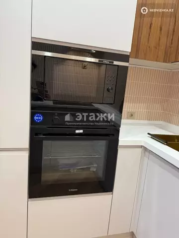 2-комнатная квартира, этаж 12 из 12, 60 м², на длительный срок